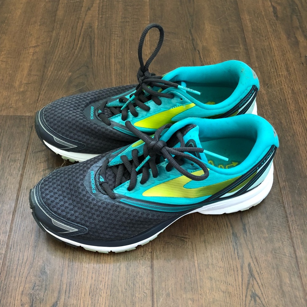 Brooks Launch 5 size 8.5